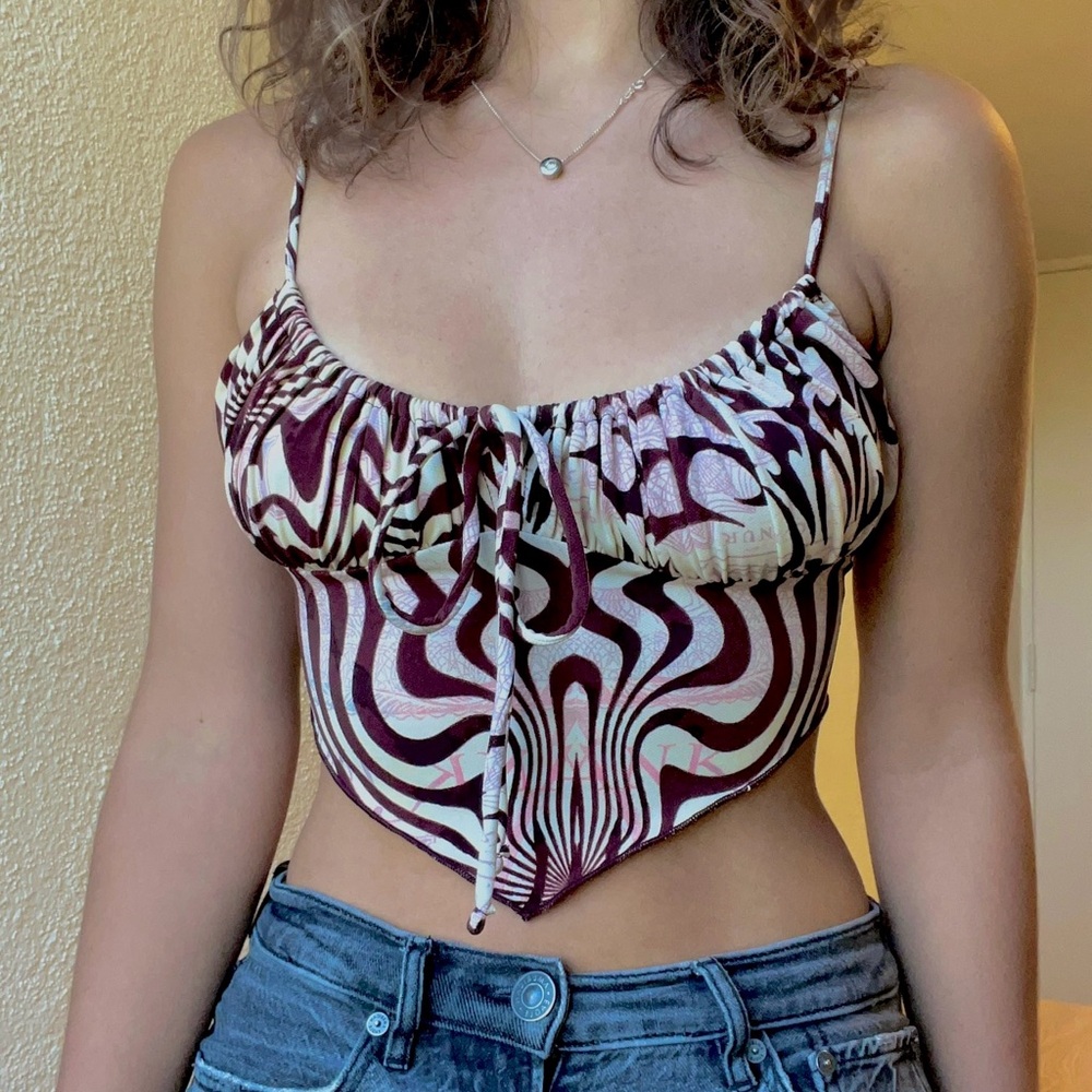 Small Urban Outfitters Maroon White Swirl Crop Top